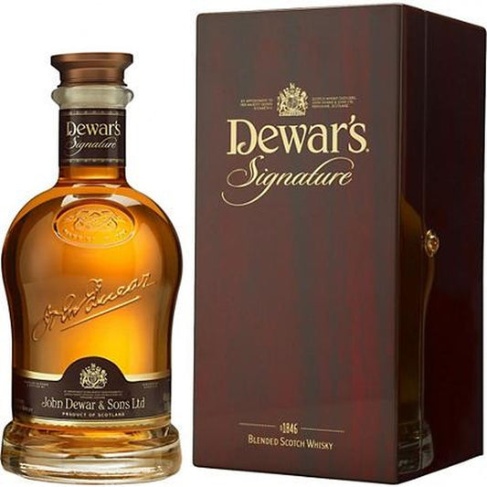 Dewar's Signature Blended Scotch Whisky (750ml)